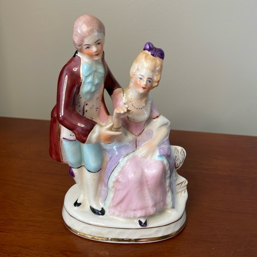 Vintage Coventry Made In USA Porcelain Figurine 5017B‎ Colonial Couple